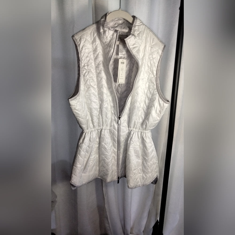 Chico's Reversible White/Silver Quilted Vest